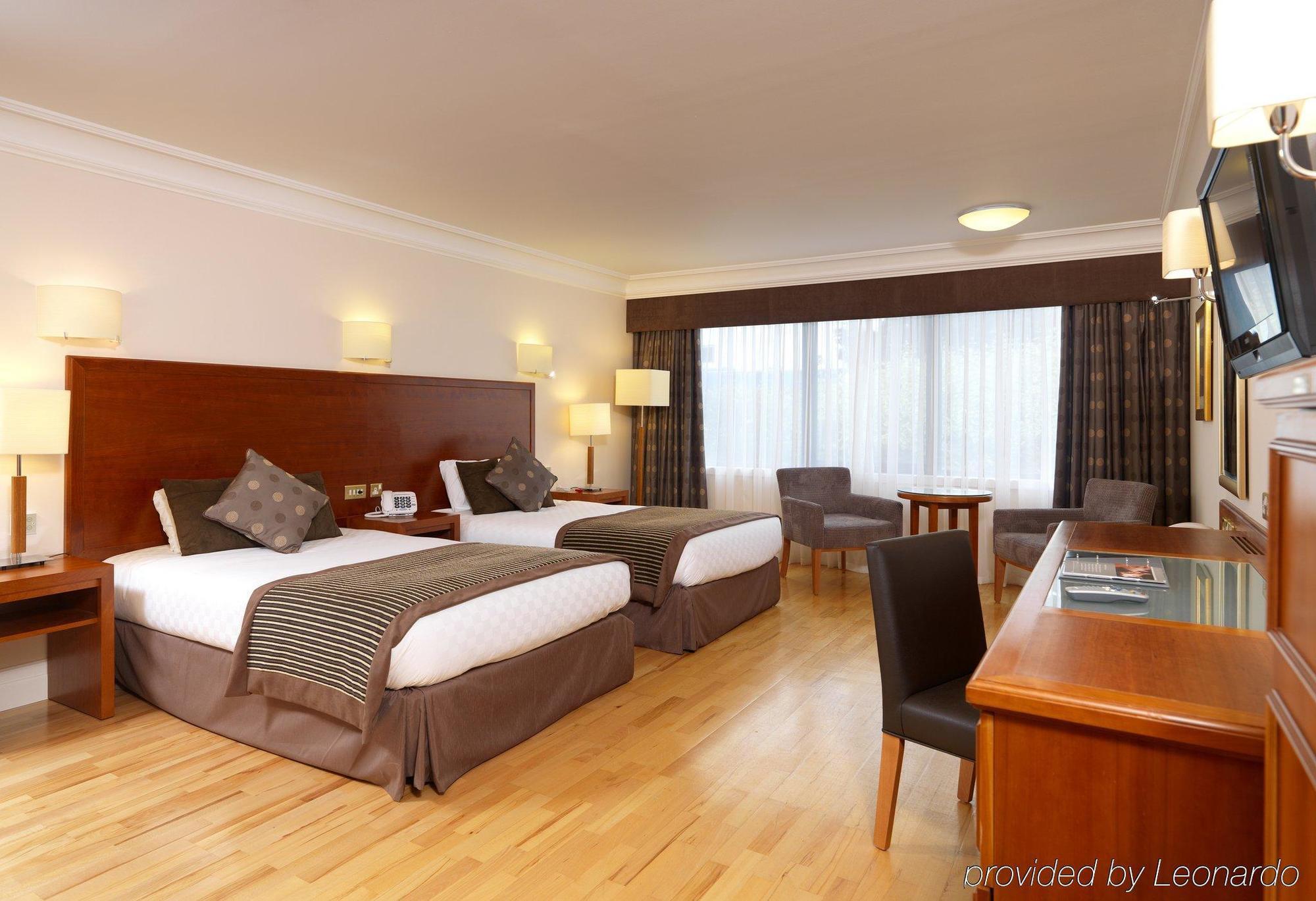 Leonardo Hotel - Formerly Jurys Inn And Conference Venue Aberdeen Airport Dyce Ruang foto